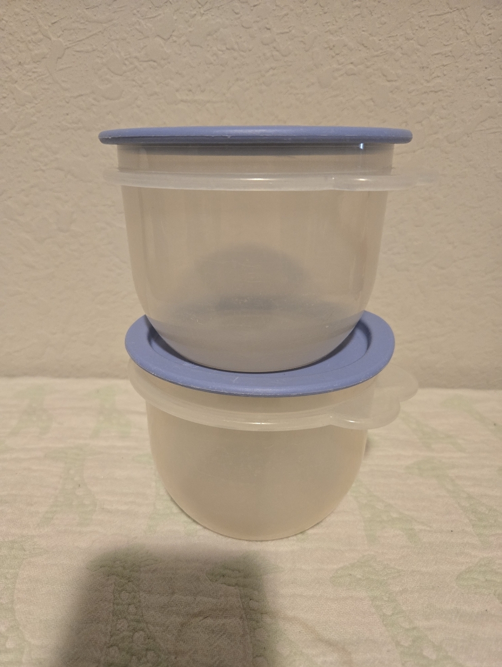 Vintage Tupperware One Touch Bowls #2515A 26 Ounces Set Of 2.